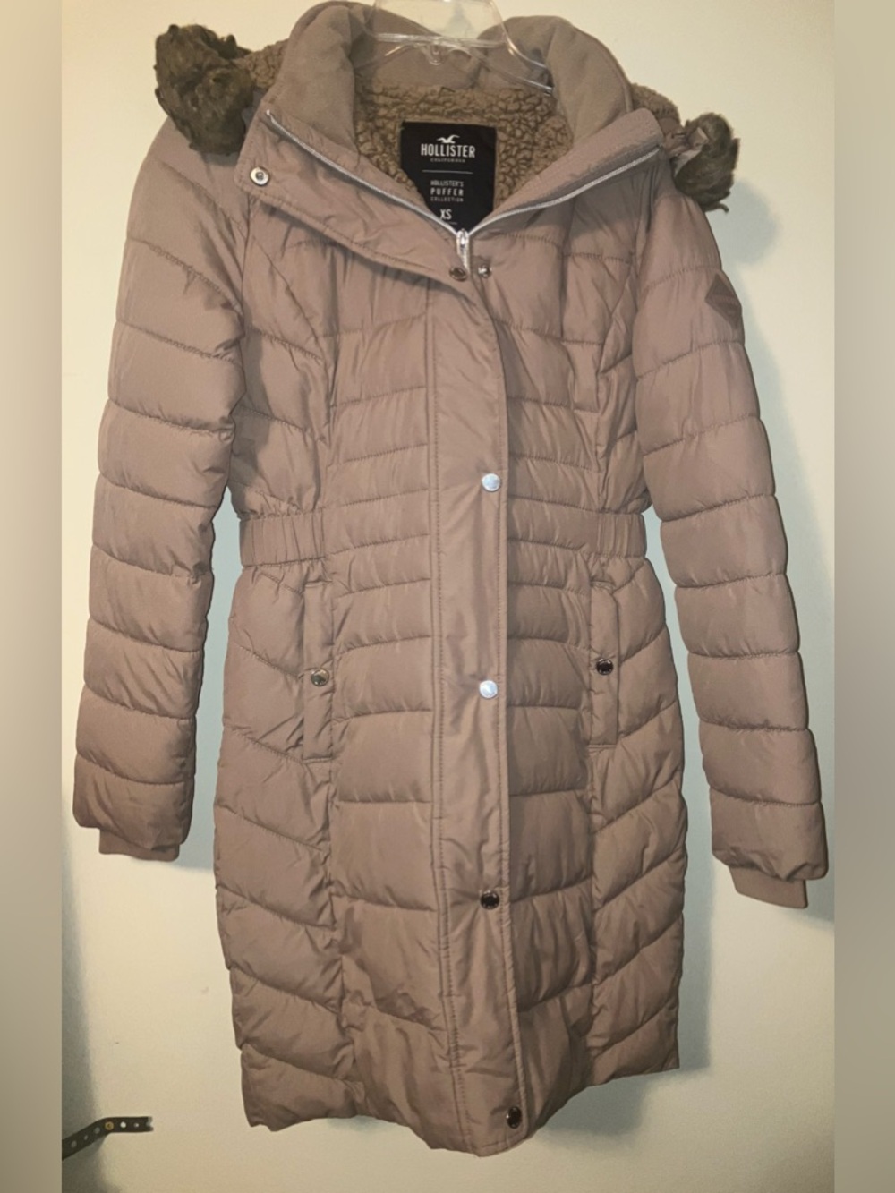 Hollister Taupe Quilted Long Puffer Coat Excellent Condition